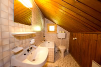 Badezimmer in der Hütte in Großarl